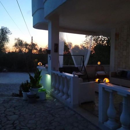 אוסטוני Villa Gardenia מראה חיצוני תמונה